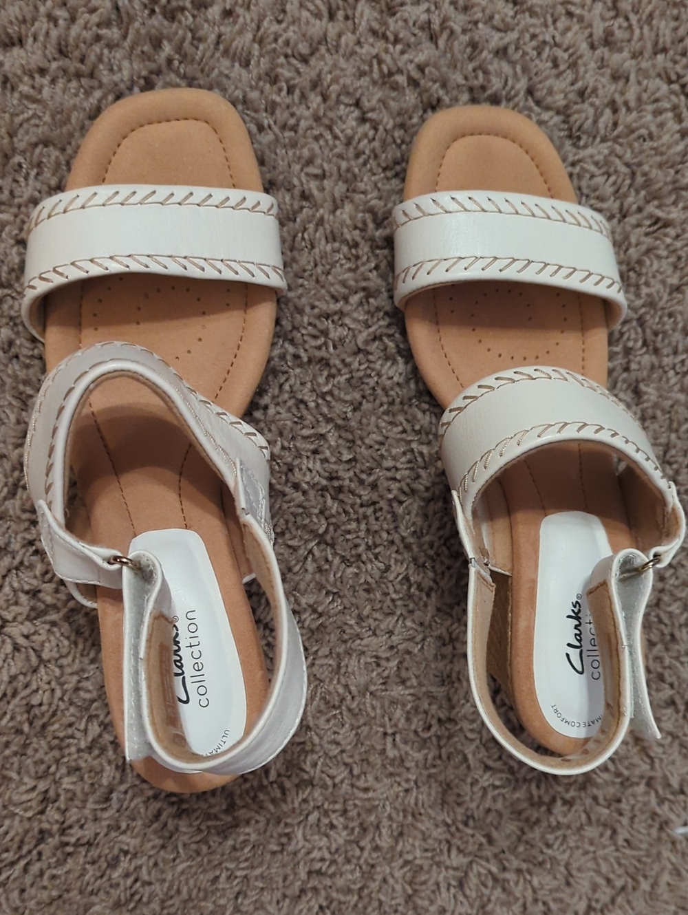 Clarks Women's White and Tan Comfort Sandals
